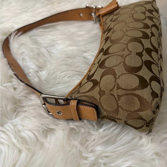 Coach Tan Leather Men's Bag - Picture 3 of 11